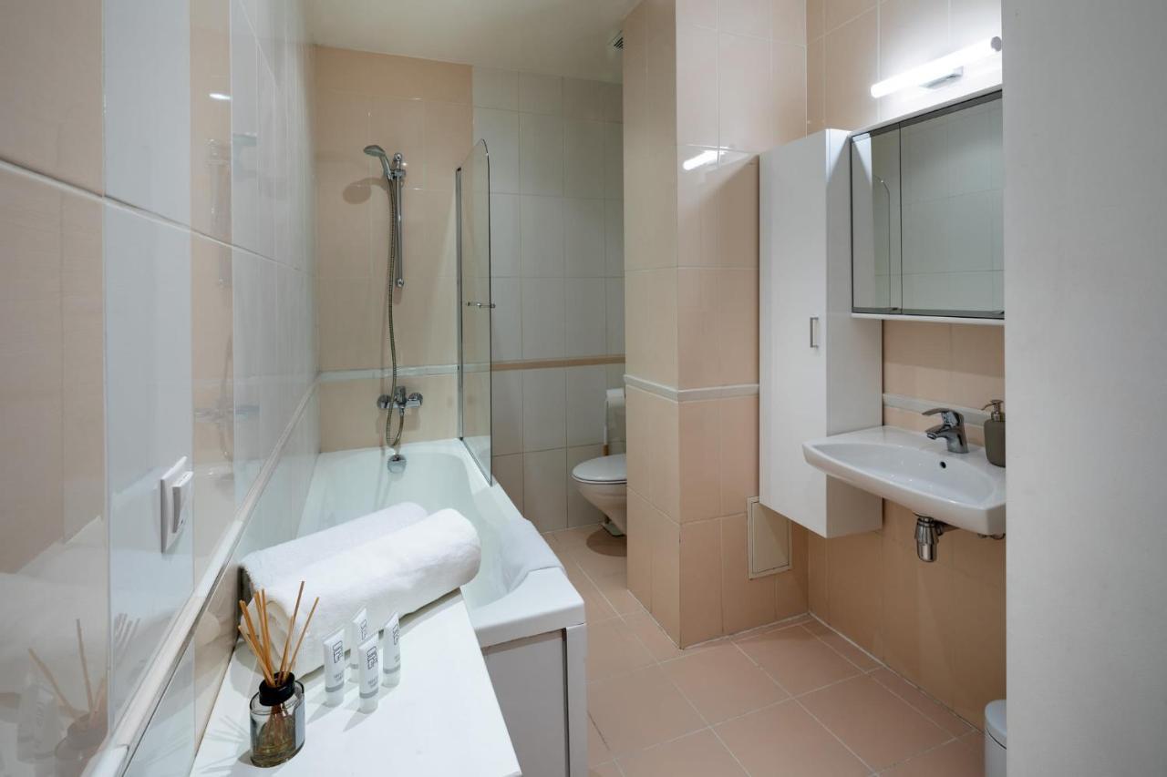 Ziedondarza Park One Bedroom Apartment With Balcony Riga Kültér fotó