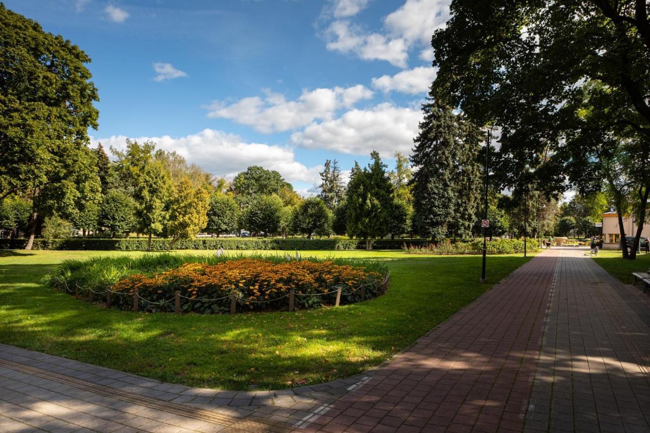 Ziedondarza Park One Bedroom Apartment With Balcony Riga Kültér fotó