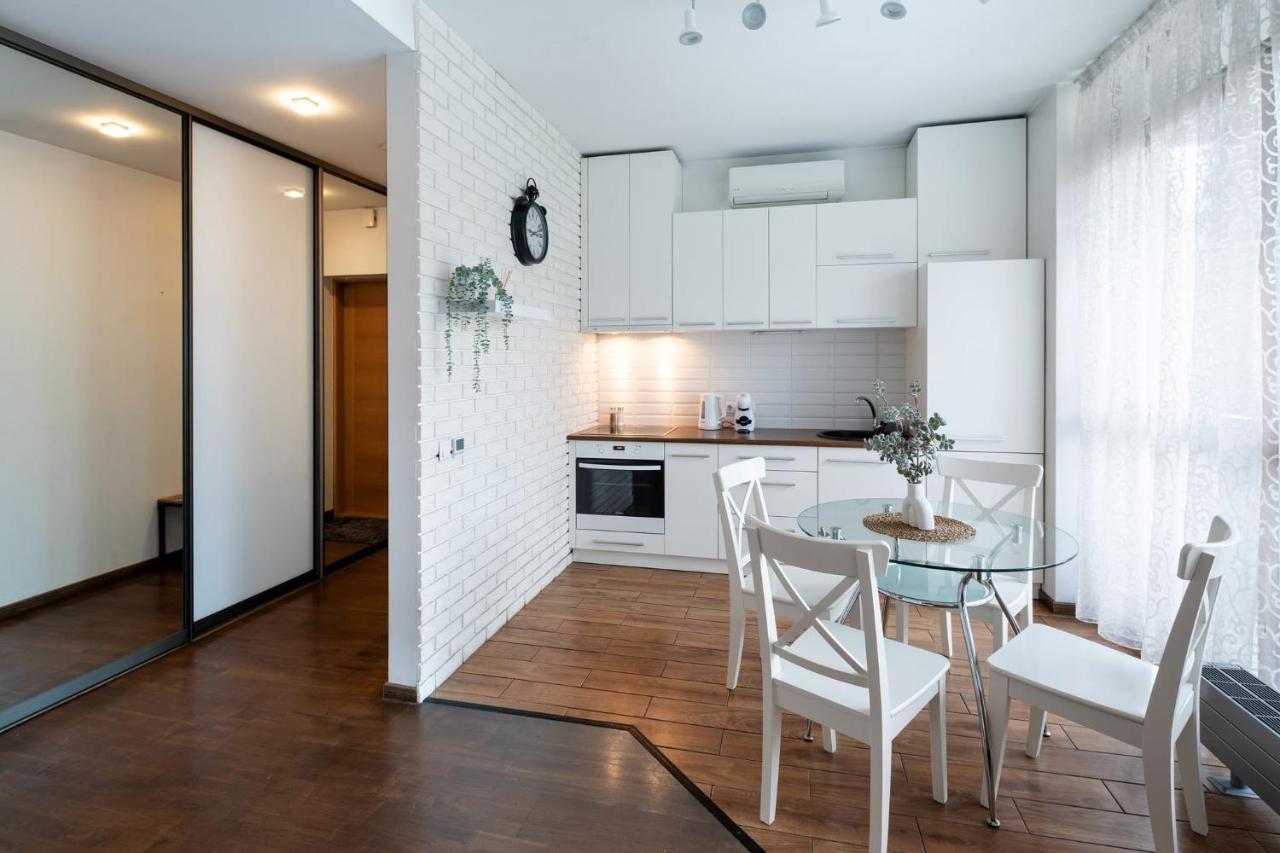 Ziedondarza Park One Bedroom Apartment With Balcony Riga Kültér fotó