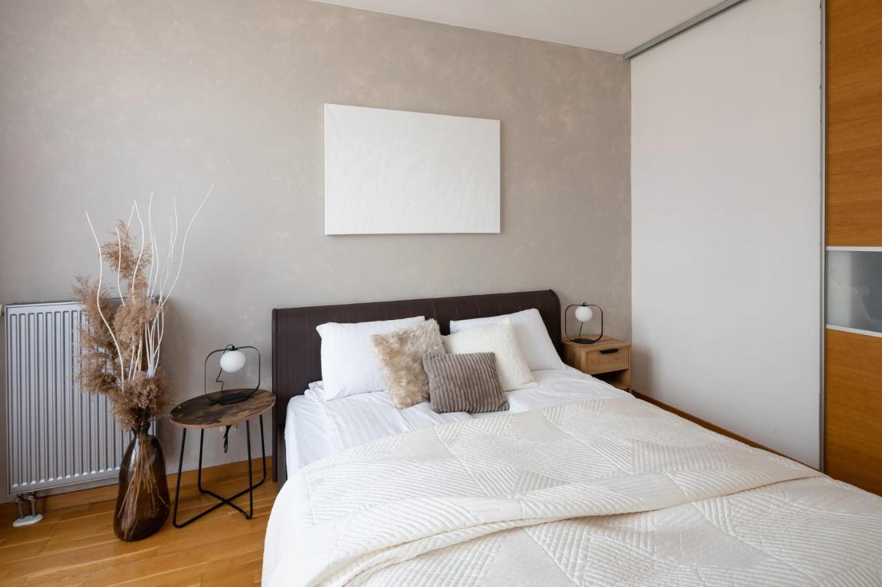 Ziedondarza Park One Bedroom Apartment With Balcony Riga Kültér fotó